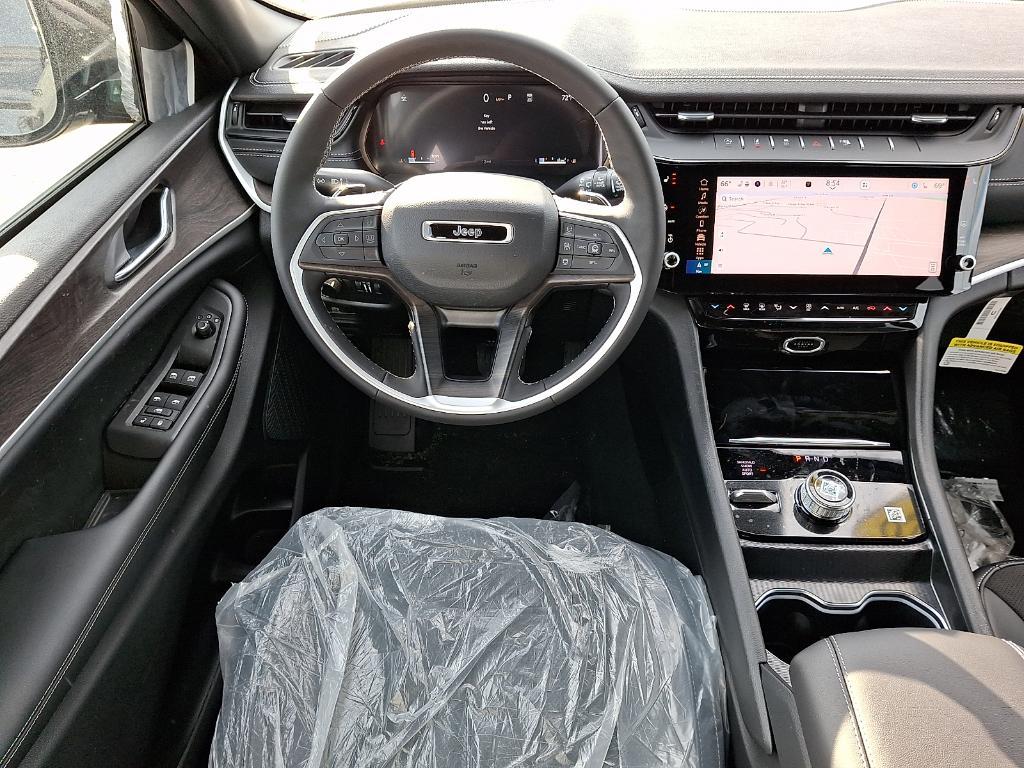 new 2026 Jeep Grand Cherokee car, priced at $46,569