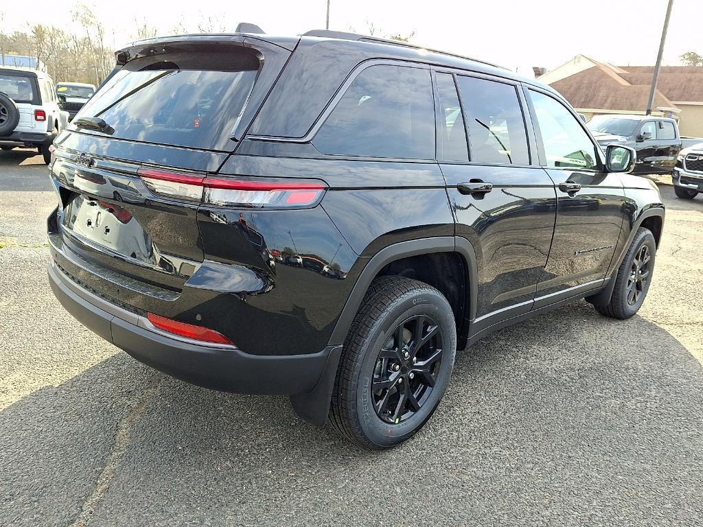 new 2026 Jeep Grand Cherokee car, priced at $46,569