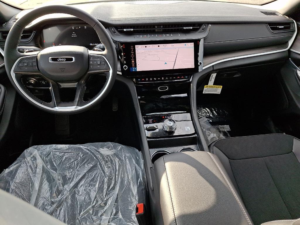 new 2026 Jeep Grand Cherokee car, priced at $46,569