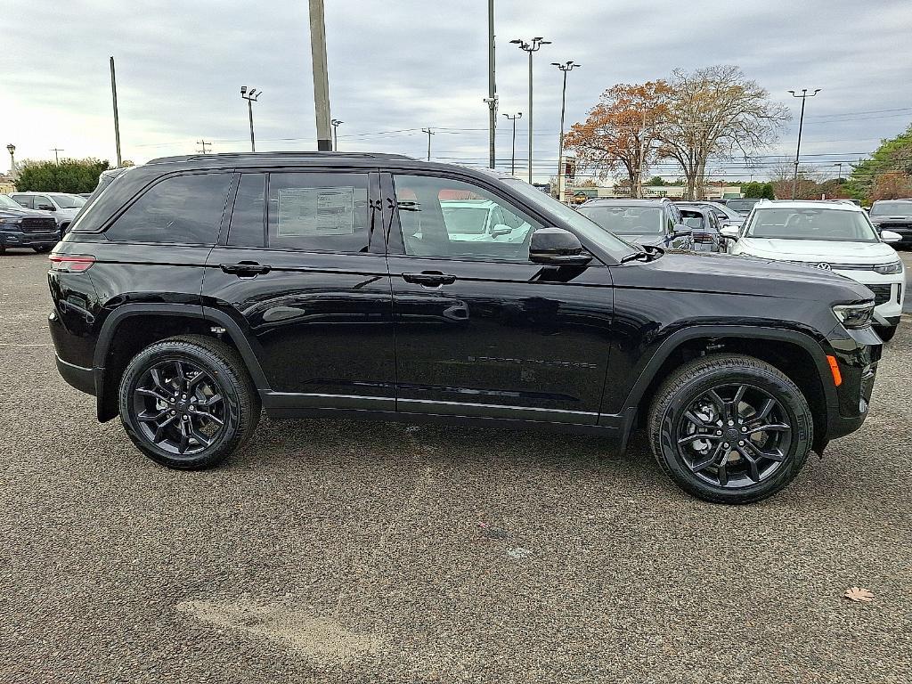 new 2025 Jeep Grand Cherokee car, priced at $52,509