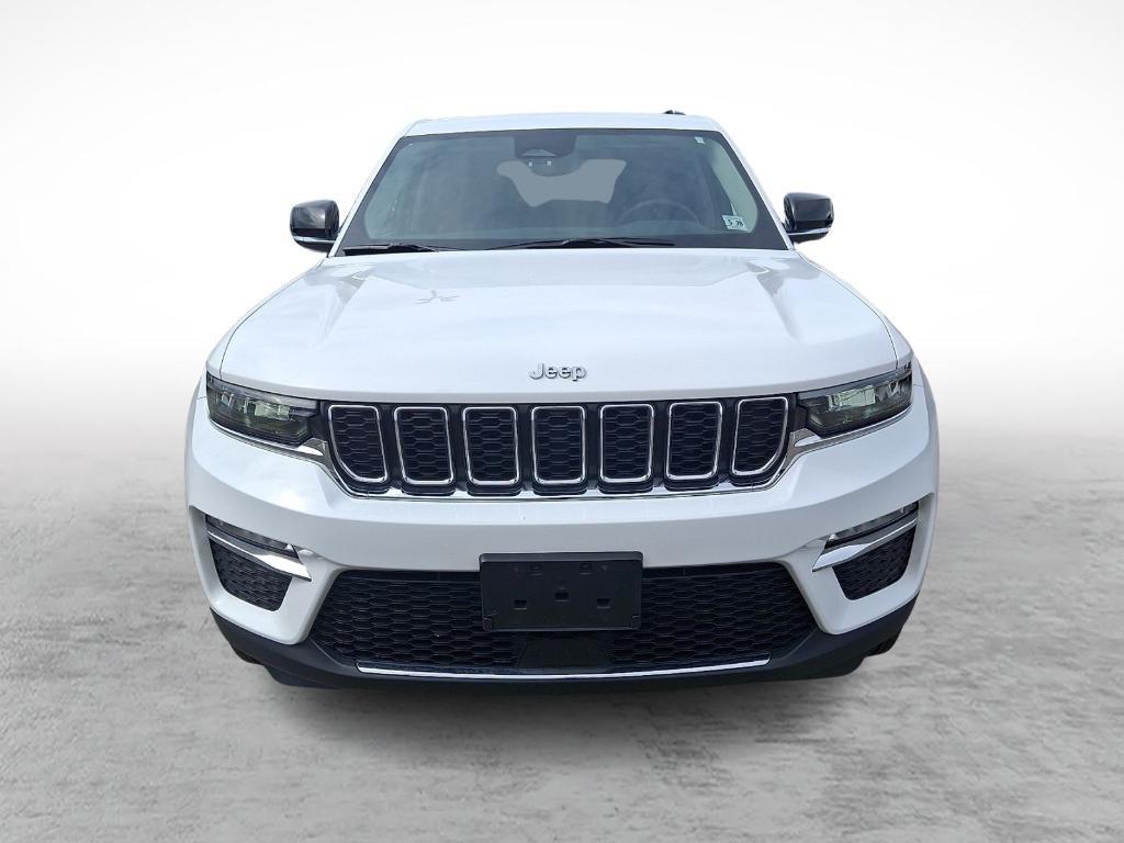 used 2023 Jeep Grand Cherokee car, priced at $33,094