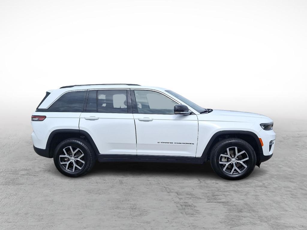 used 2023 Jeep Grand Cherokee car, priced at $33,094