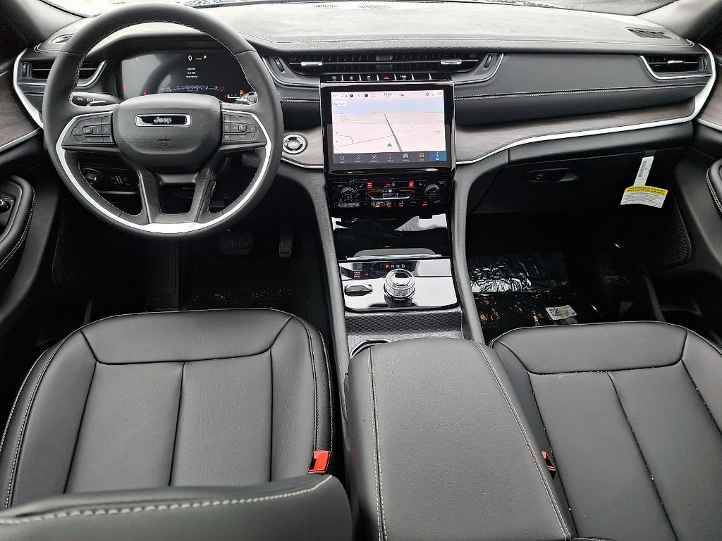 new 2025 Jeep Grand Cherokee car, priced at $51,009