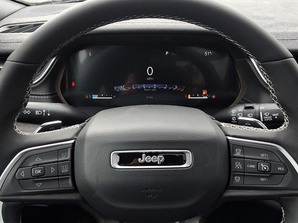 new 2025 Jeep Grand Cherokee car, priced at $51,009