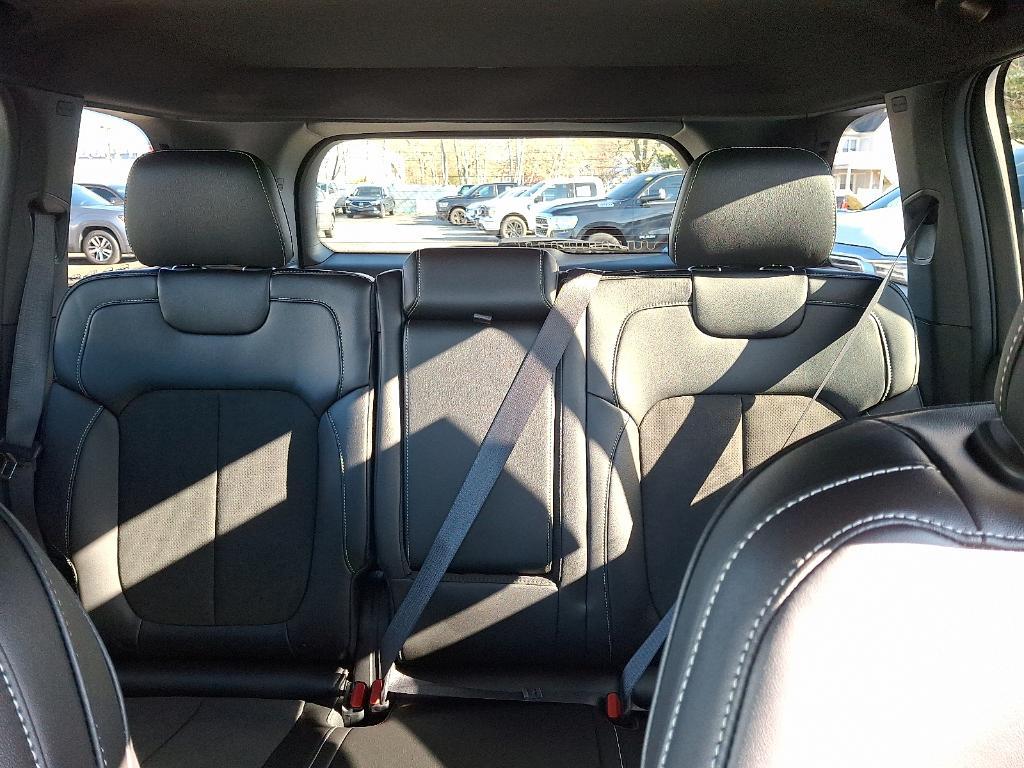 new 2025 Jeep Grand Cherokee car, priced at $43,679