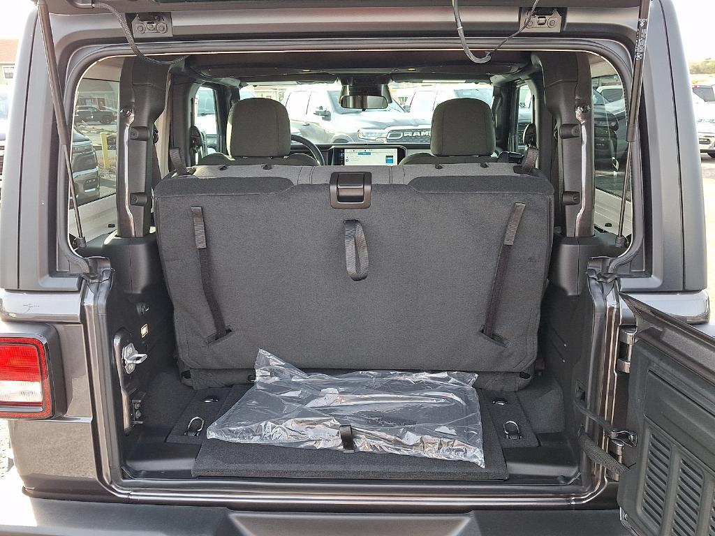 new 2026 Jeep Wrangler car, priced at $47,329