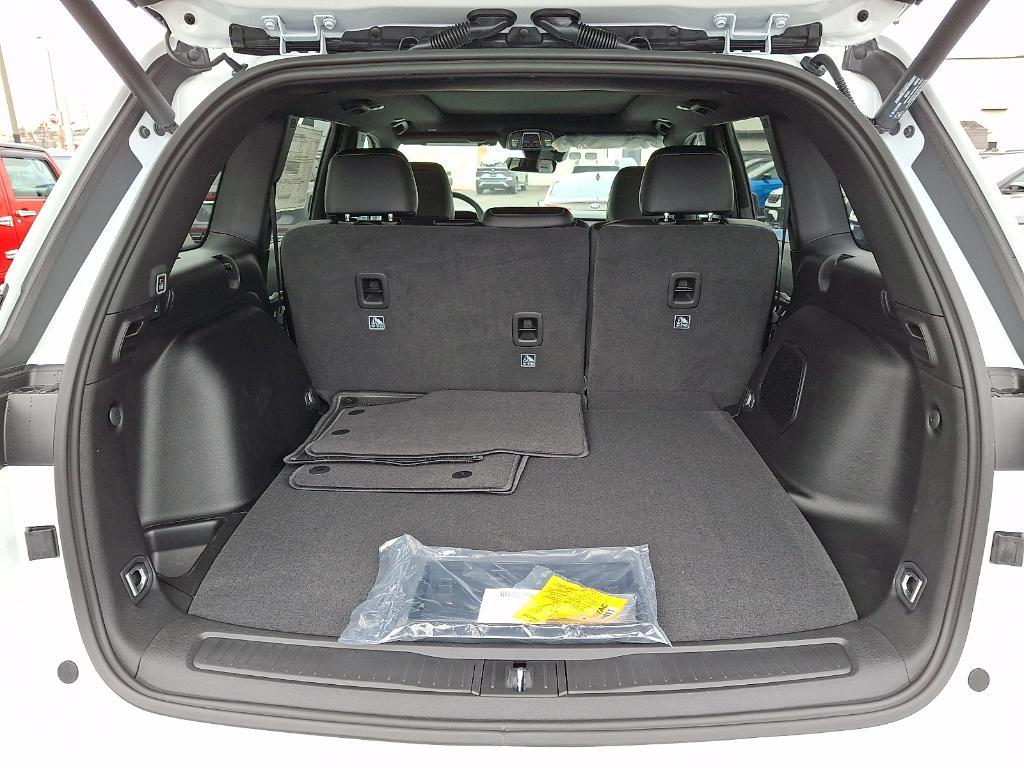 new 2026 Jeep Grand Cherokee car, priced at $48,609