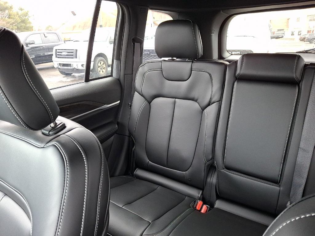 new 2026 Jeep Grand Cherokee car, priced at $48,609