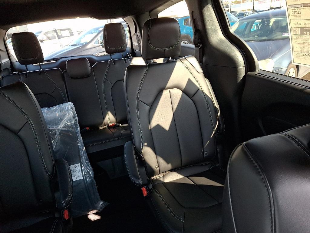 new 2026 Chrysler Pacifica car, priced at $45,784