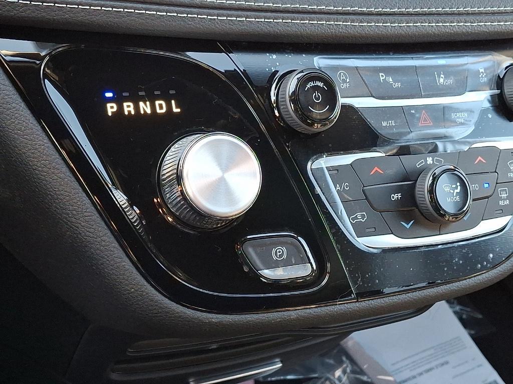 new 2026 Chrysler Pacifica car, priced at $45,784