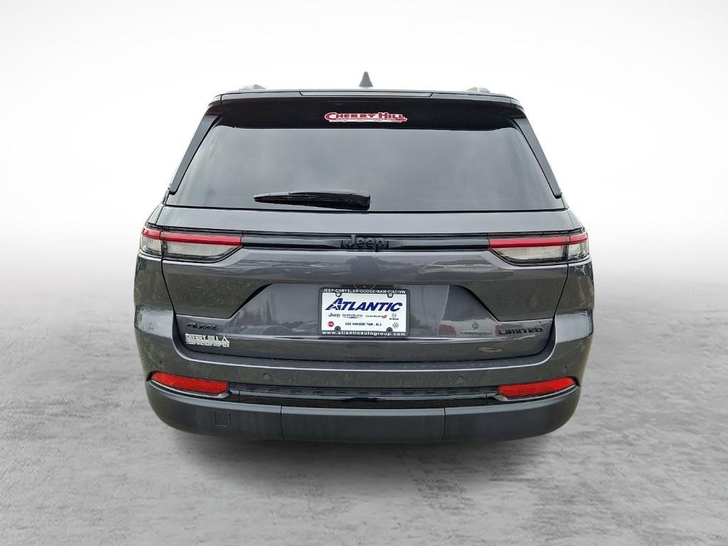 used 2024 Jeep Grand Cherokee car, priced at $37,900