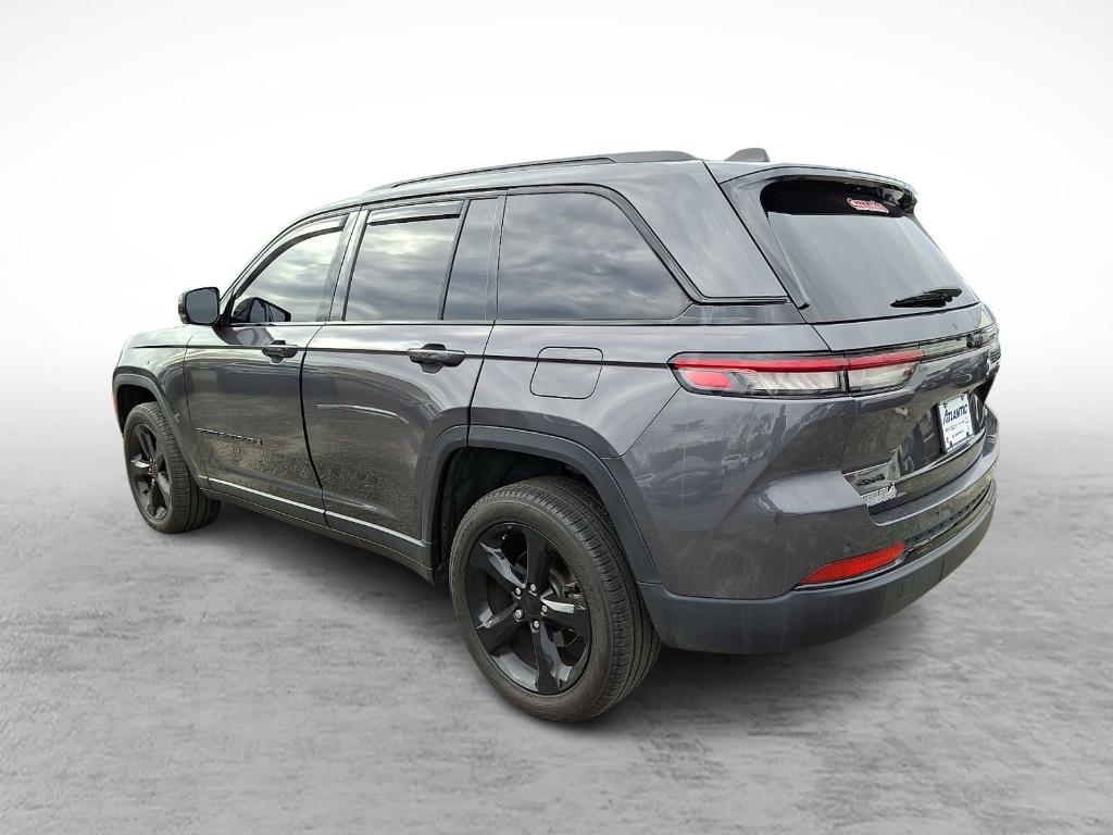 used 2024 Jeep Grand Cherokee car, priced at $37,900