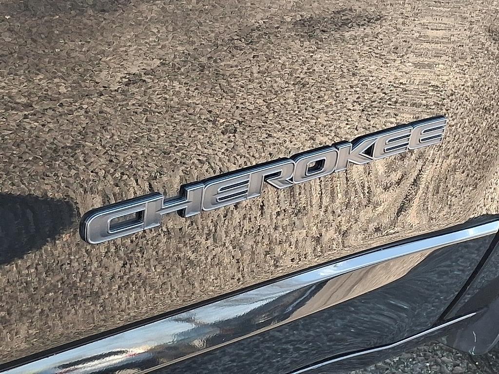 used 2020 Jeep Cherokee car, priced at $21,000