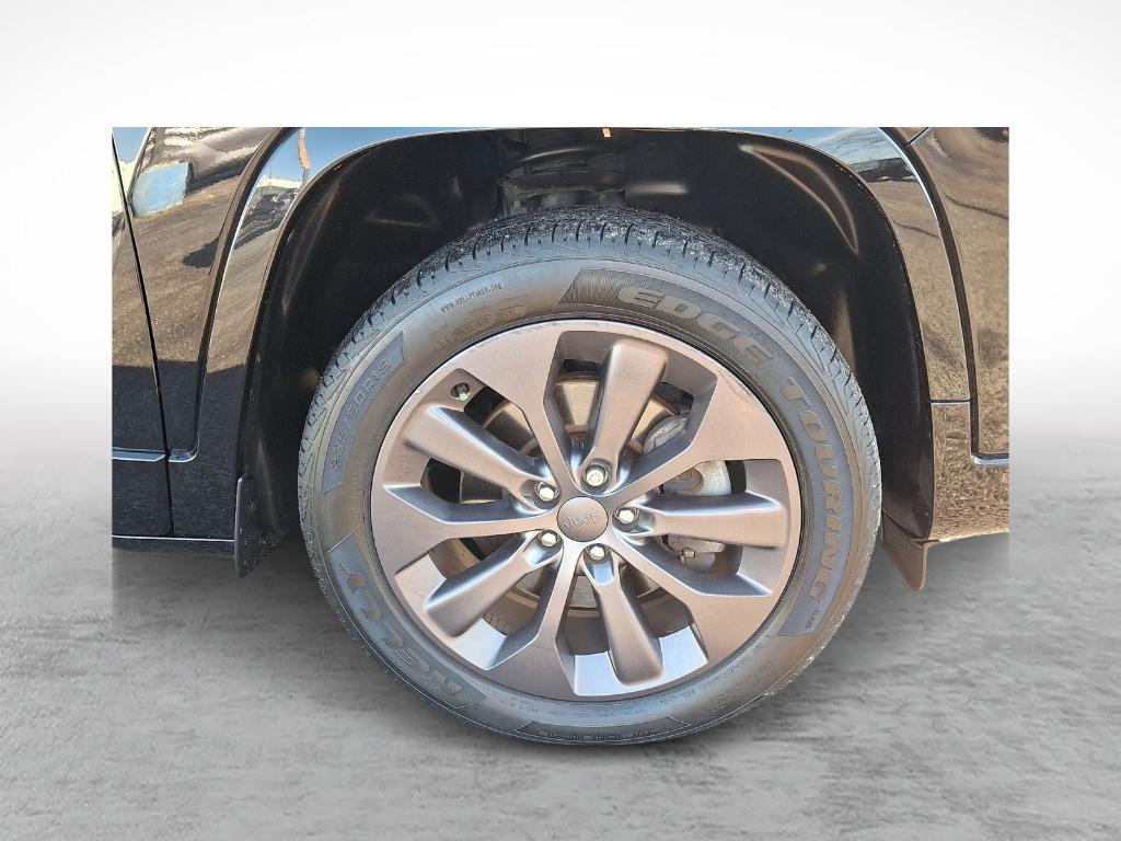 used 2020 Jeep Cherokee car, priced at $21,000