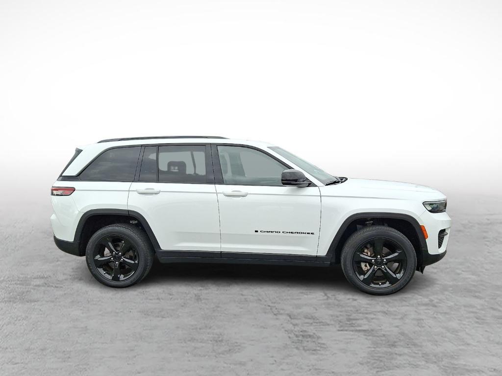 used 2023 Jeep Grand Cherokee car, priced at $34,843