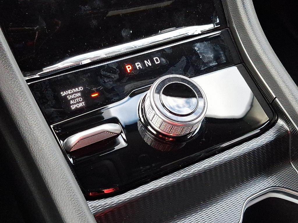 new 2026 Jeep Grand Cherokee car, priced at $47,989