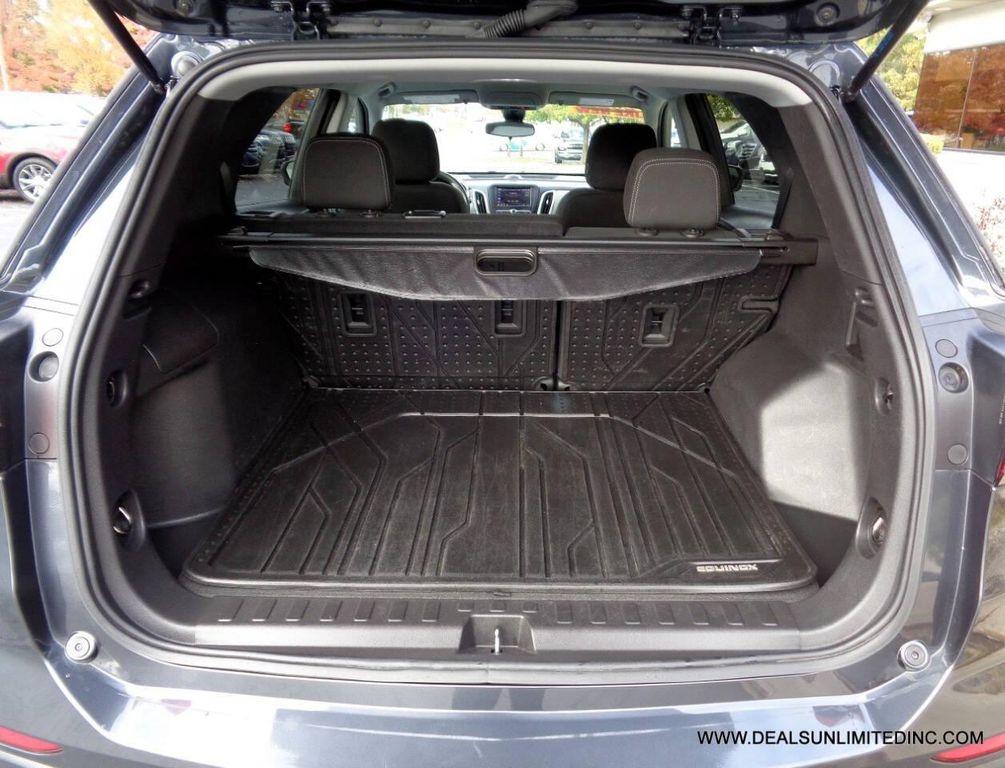 used 2023 Chevrolet Equinox car, priced at $15,888