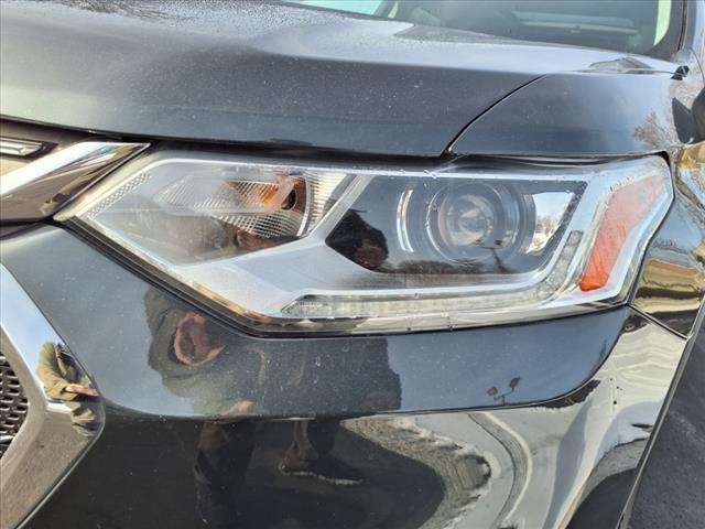 used 2021 Chevrolet Traverse car, priced at $28,999