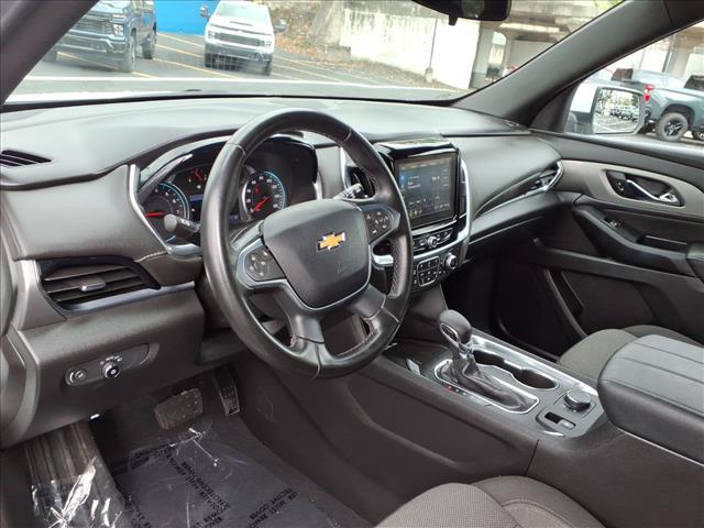 used 2023 Chevrolet Traverse car, priced at $32,490