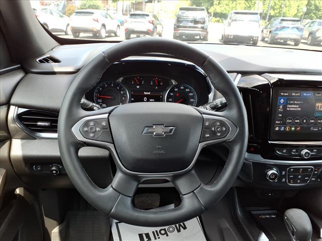 used 2023 Chevrolet Traverse car, priced at $32,999