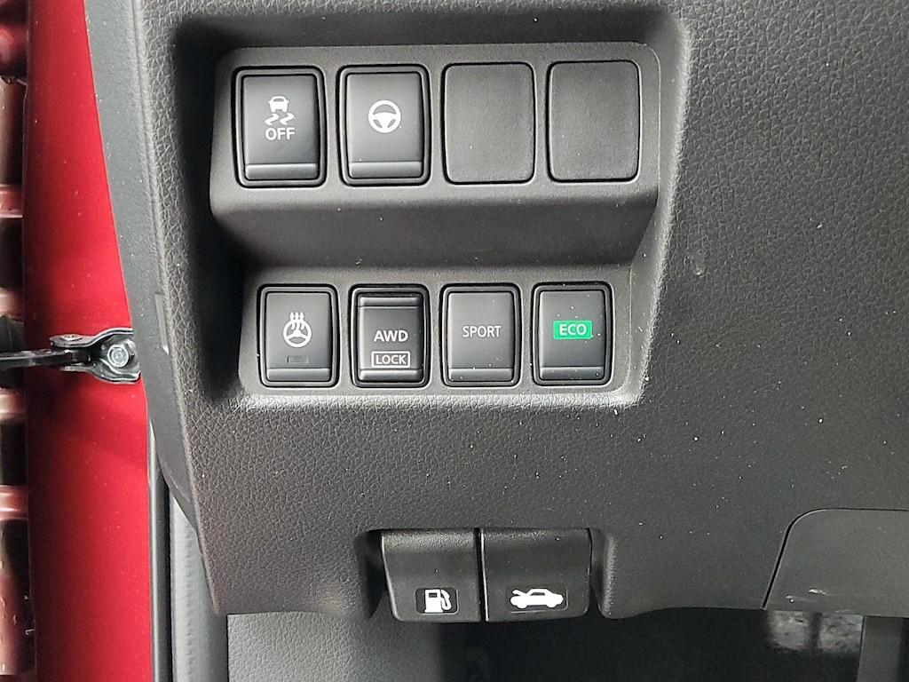 used 2022 Nissan Rogue Sport car, priced at $24,998