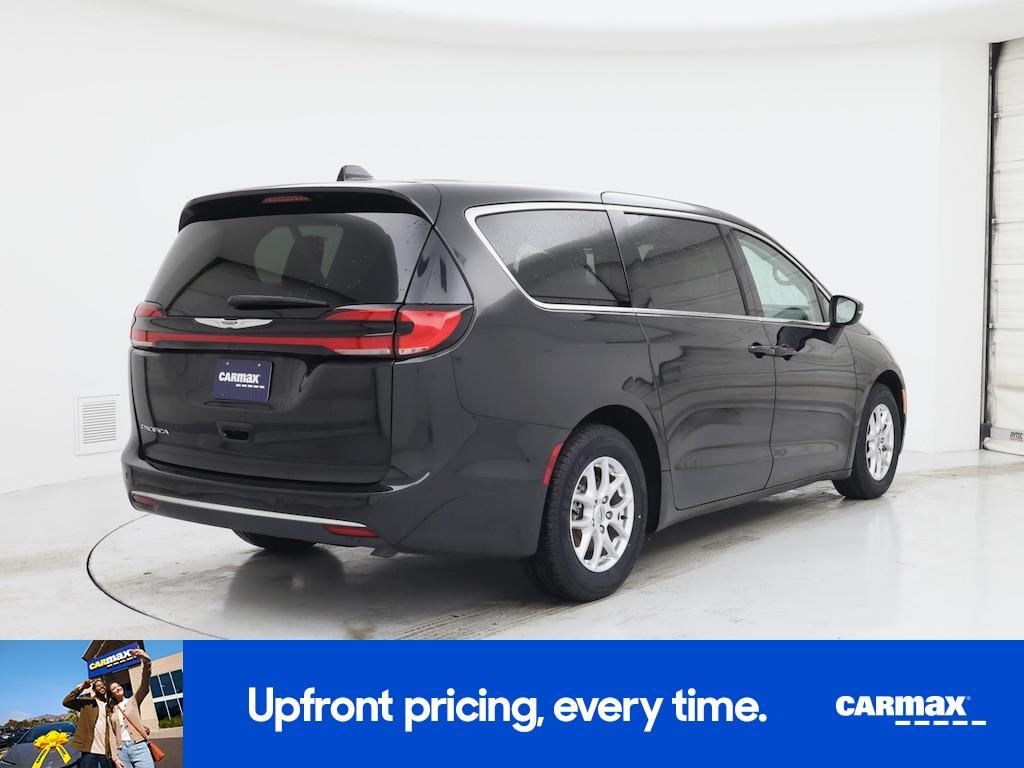 used 2023 Chrysler Pacifica car, priced at $24,998