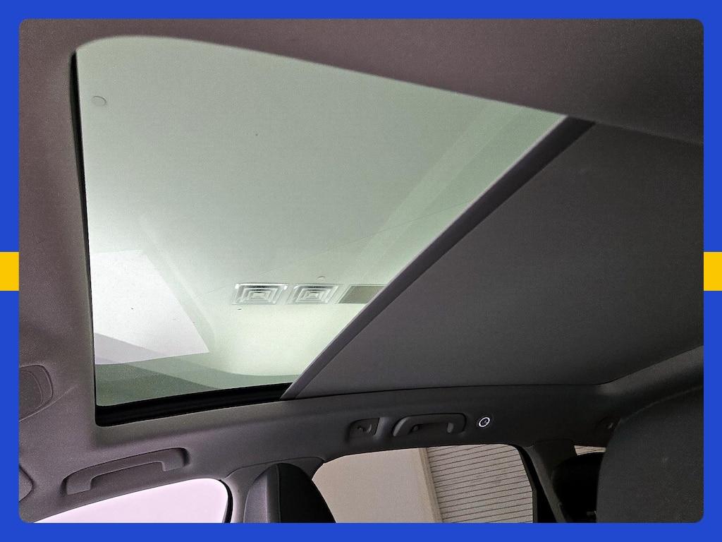 Audi Q7 view 25