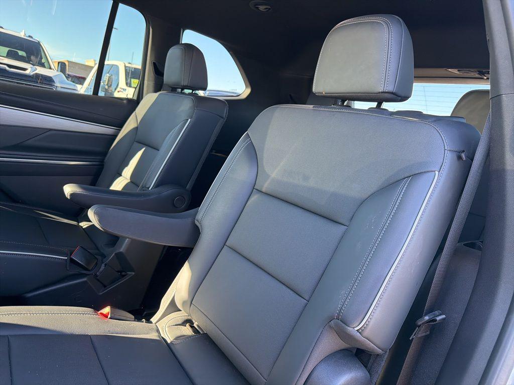 used 2025 Buick Enclave car, priced at $35,500