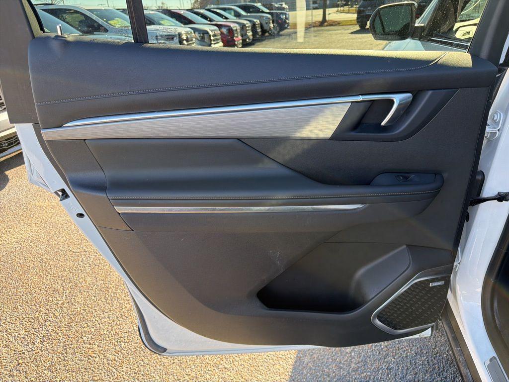 used 2025 Buick Enclave car, priced at $35,500