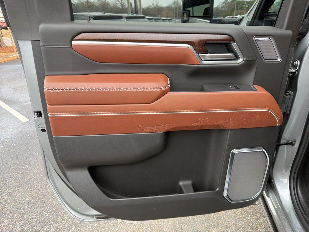 new 2025 GMC Sierra 2500 car, priced at $88,900