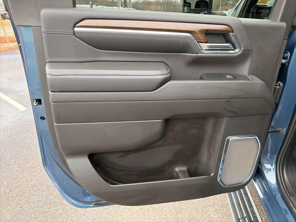 used 2024 Chevrolet Silverado 2500 car, priced at $71,000