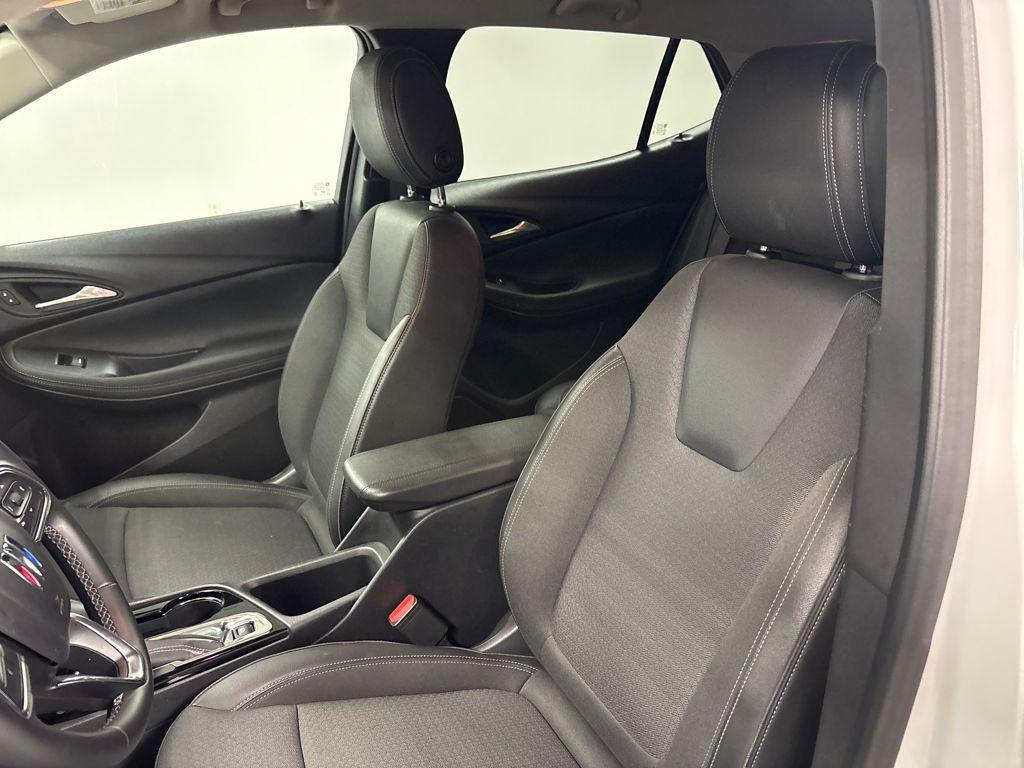 used 2025 Buick Encore GX car, priced at $21,250