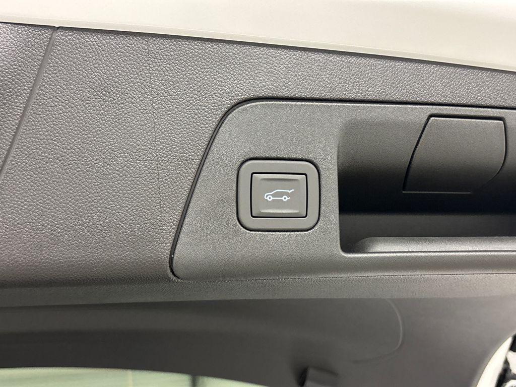 new 2026 Buick Envision car, priced at $46,840