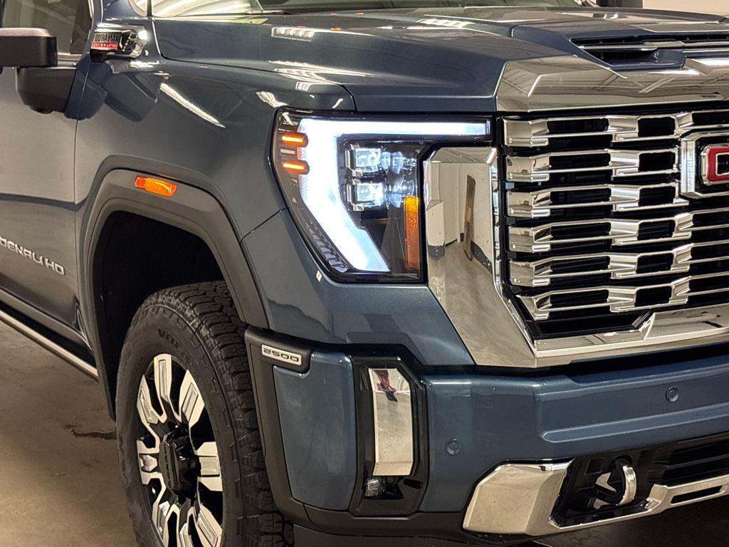new 2025 GMC Sierra 2500 car, priced at $86,739