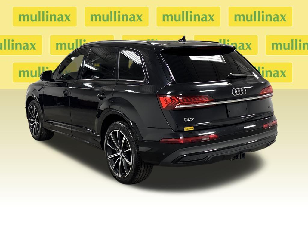 used 2020 Audi Q7 car, priced at $25,500