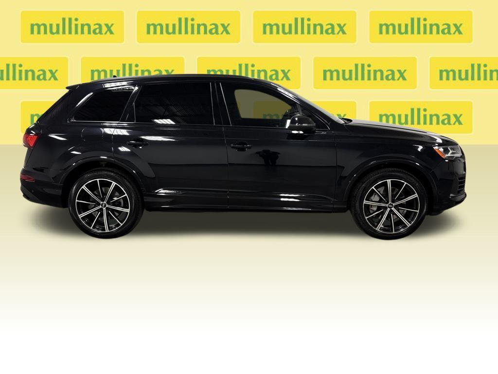 used 2020 Audi Q7 car, priced at $25,500
