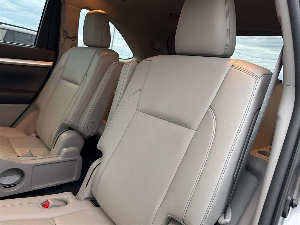 used 2019 Toyota Highlander car, priced at $16,900
