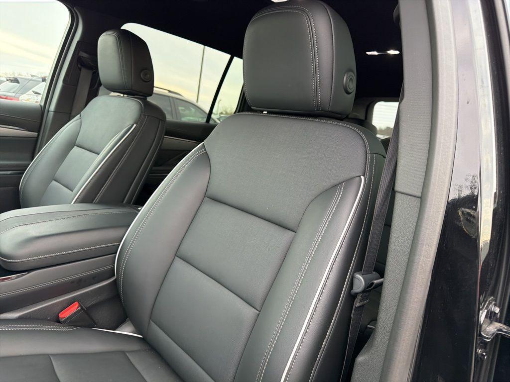 used 2025 Buick Enclave car, priced at $35,750