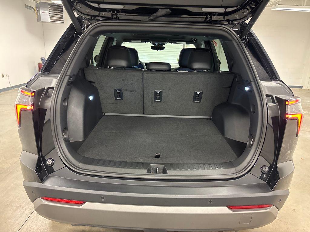 used 2025 Chevrolet Equinox car, priced at $25,750