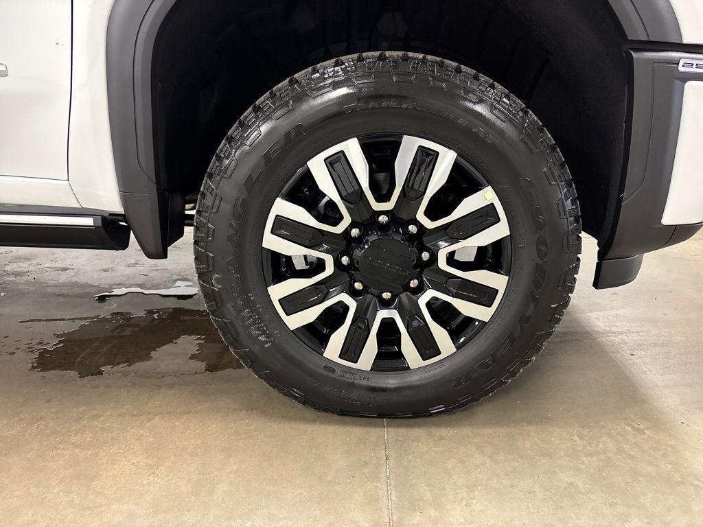 new 2026 GMC Sierra 2500 car, priced at $90,585