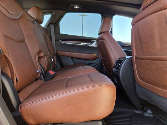 new 2026 Cadillac XT5 car, priced at $60,388