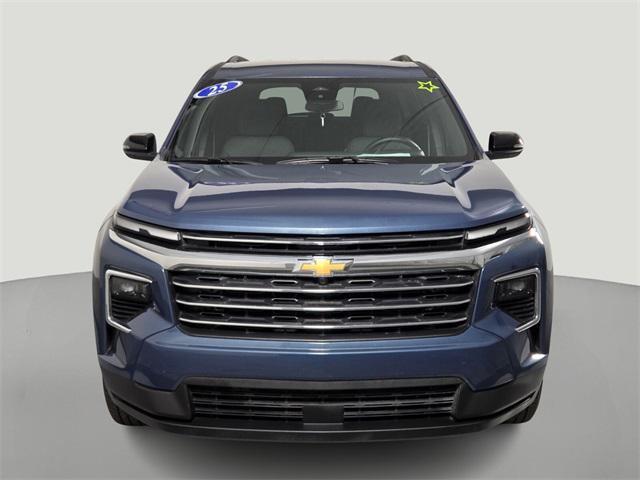 used 2025 Chevrolet Traverse car, priced at $33,473