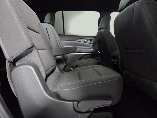 used 2025 Chevrolet Traverse car, priced at $33,473