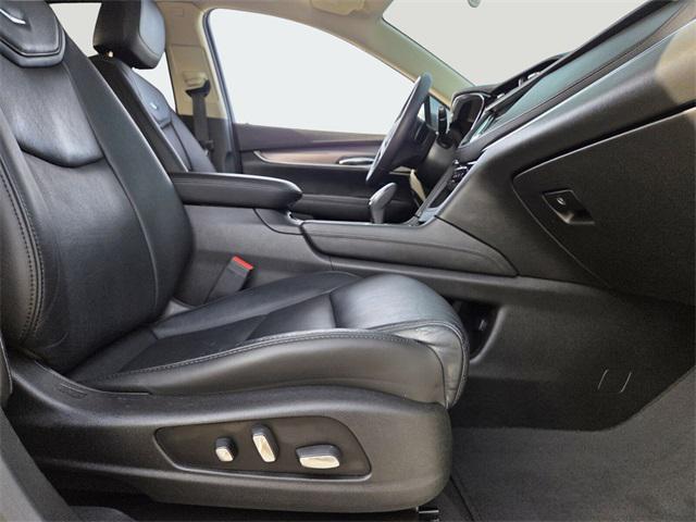 used 2017 Cadillac XT5 car, priced at $17,099