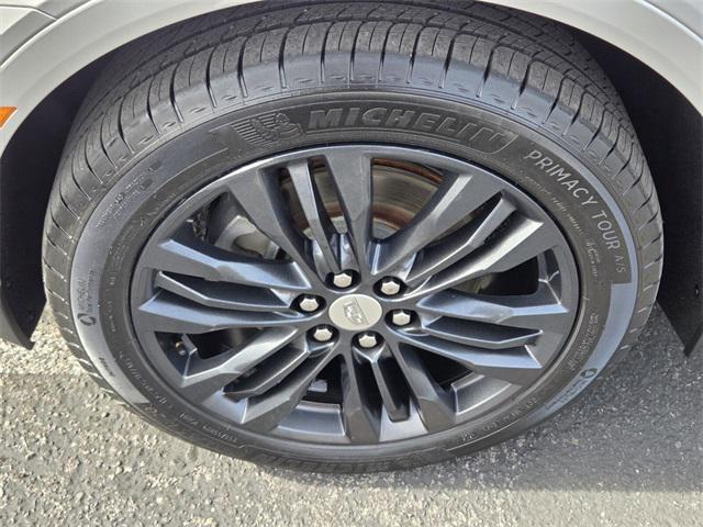 used 2017 Cadillac XT5 car, priced at $17,099