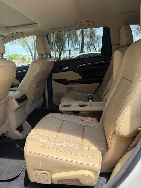 used 2016 Toyota Highlander car, priced at $17,998