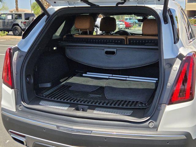 new 2026 Cadillac XT5 car, priced at $57,748