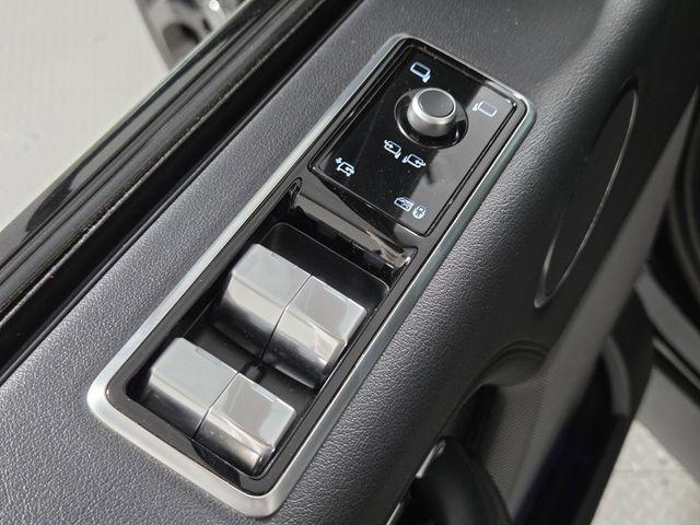 used 2020 Land Rover Range Rover car, priced at $35,398