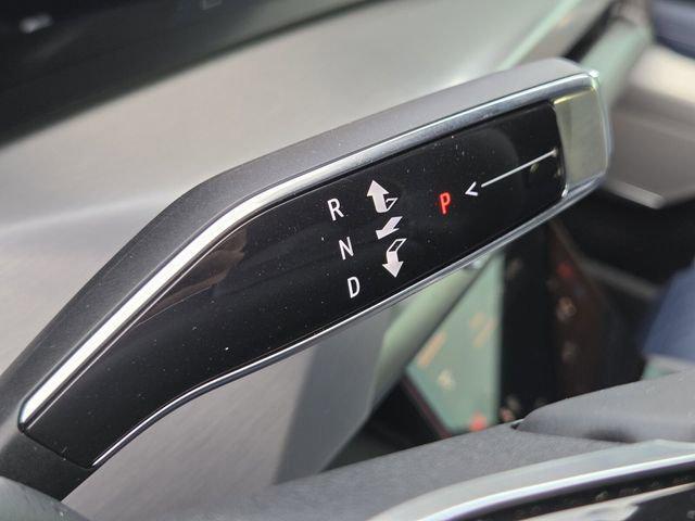 new 2026 Cadillac VISTIQ car, priced at $90,923