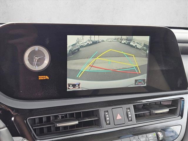 used 2022 Lexus ES 300h car, priced at $30,752